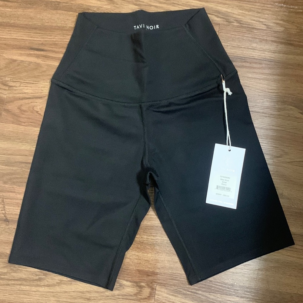 NWT biker shorts (form fitting)
